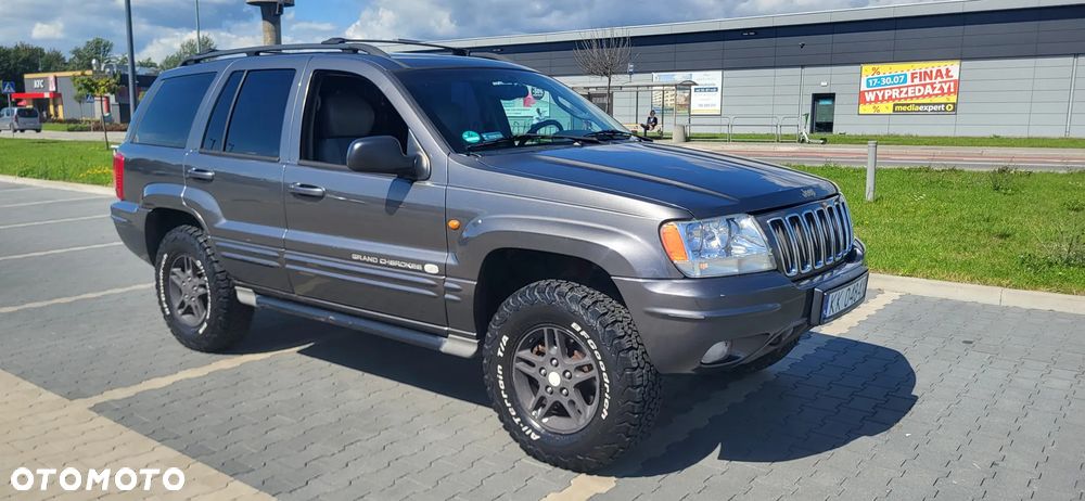 Jeep Grand Cherokee - 1