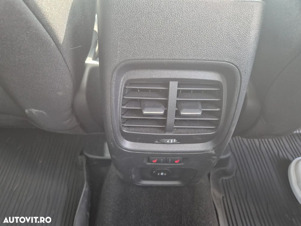 Ford Kuga 1.5 EcoBoost A8 FWD Titanium - 13