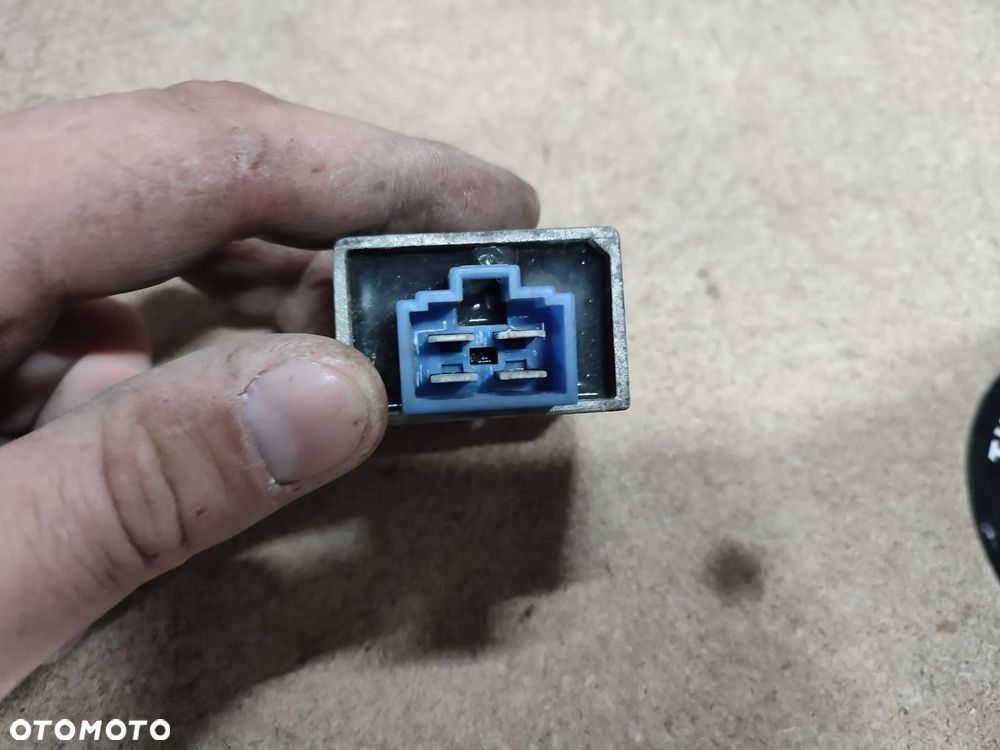 Regulator napięcia Yamaha Neos - 3