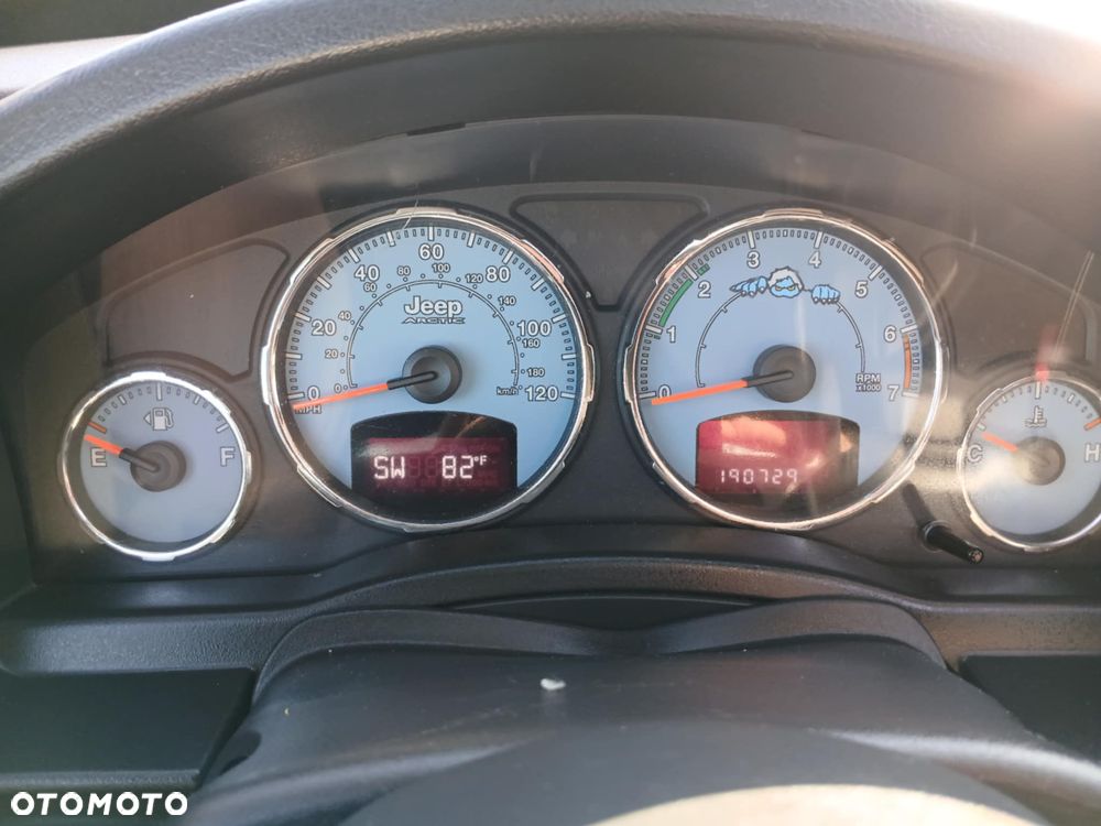 Jeep Liberty - 19