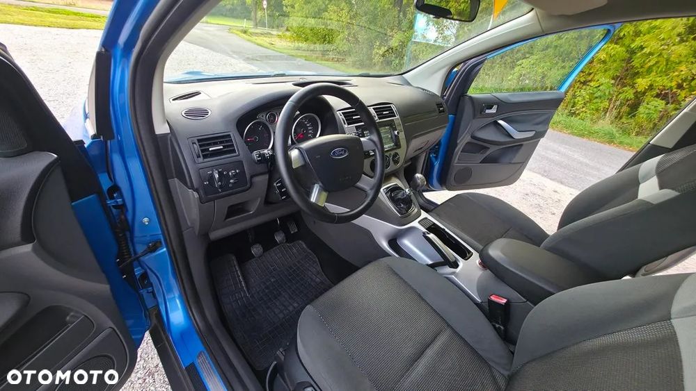 Ford Kuga - 22