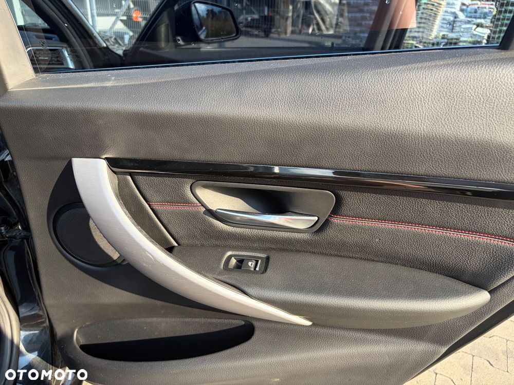 BMW Seria 3 330e iPerformance Sport Line - 22