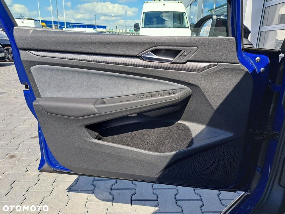 Volkswagen Golf - 15