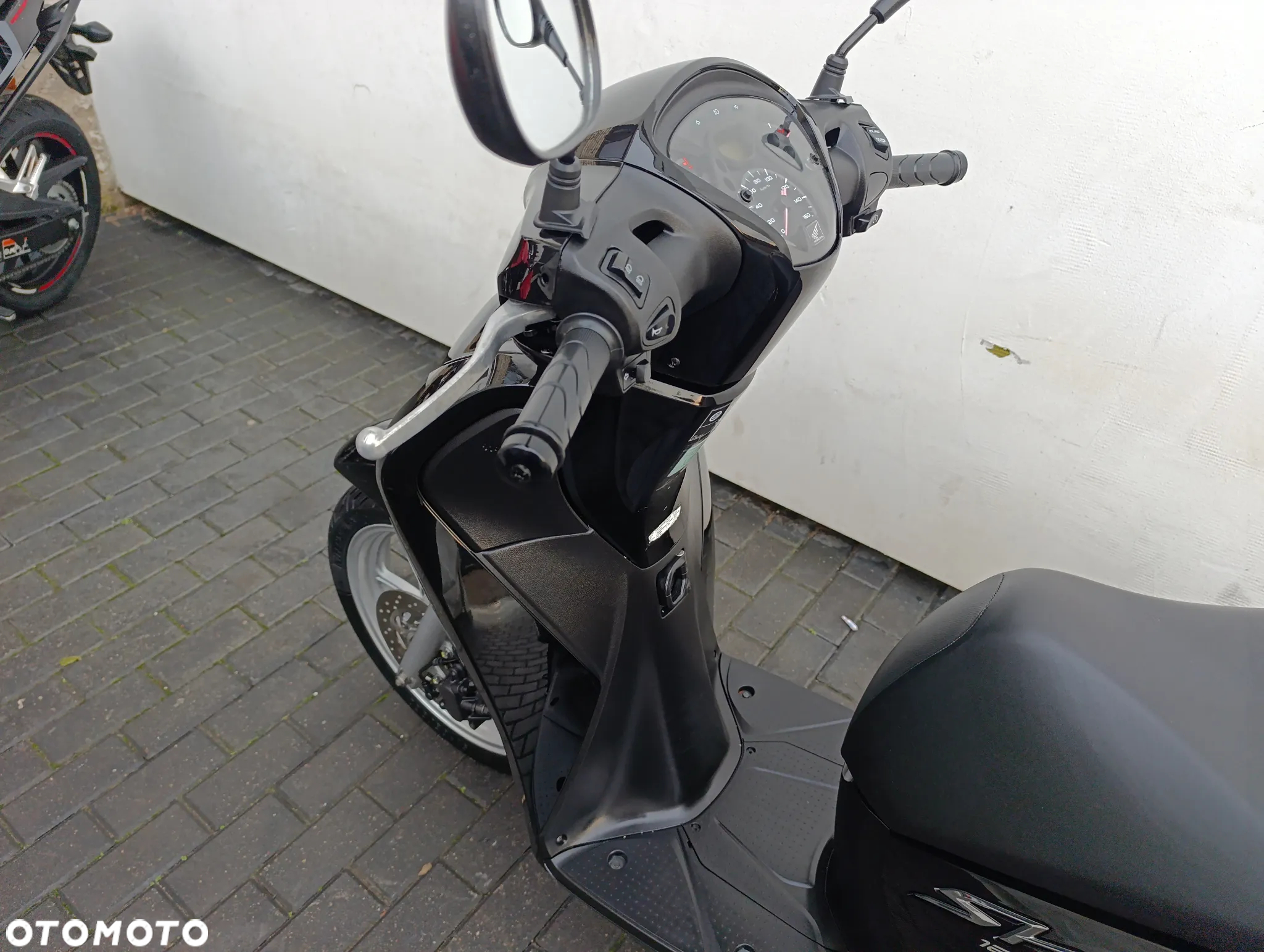 Honda SH - 11