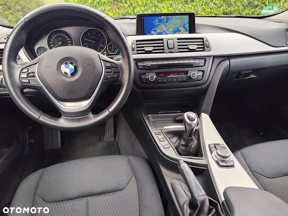 BMW Seria 3 - 16