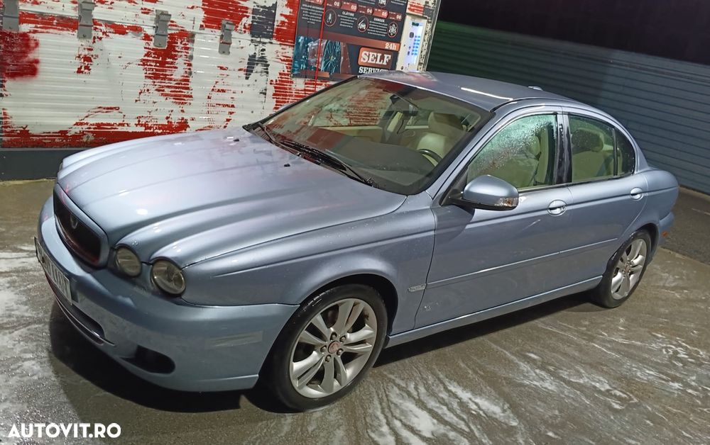 Jaguar X-Type - 1