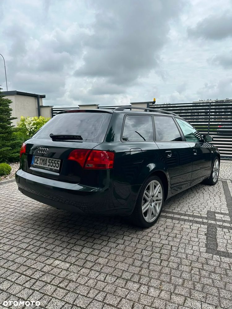 Audi A4 Avant - 4