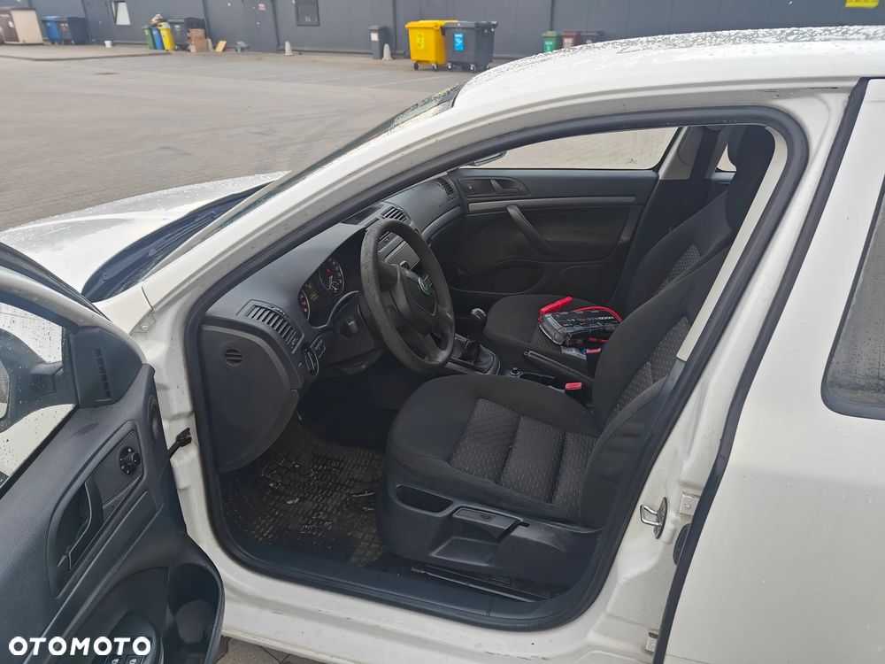 Skoda Octavia 1.6 TDI DPF Ambition - 23