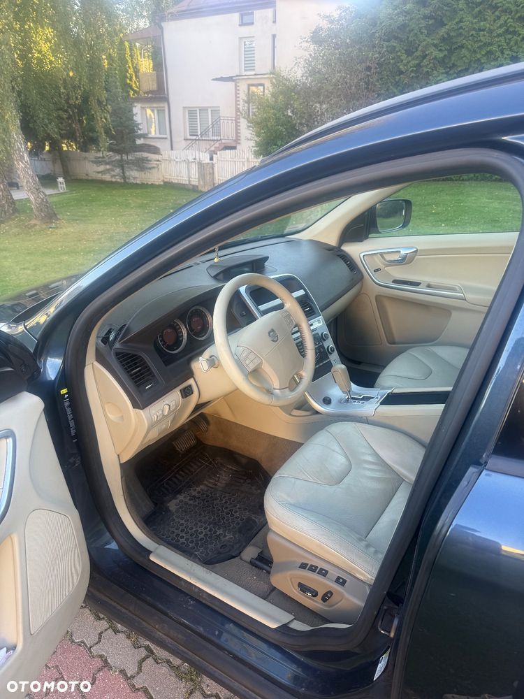 Volvo XC 60 - 8