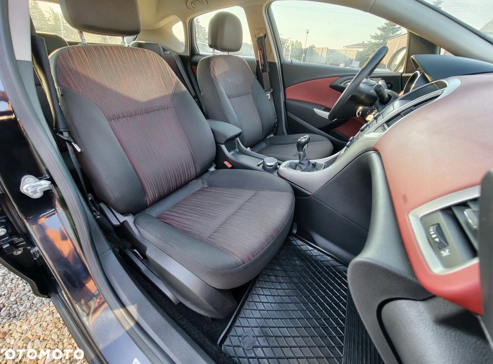 Opel Astra 1.6 Enjoy - 9