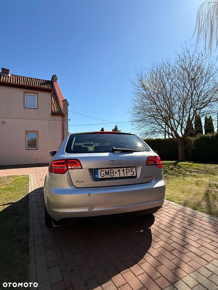 Audi A3 Sportback 1.9 TDI DPF Attraction - 4