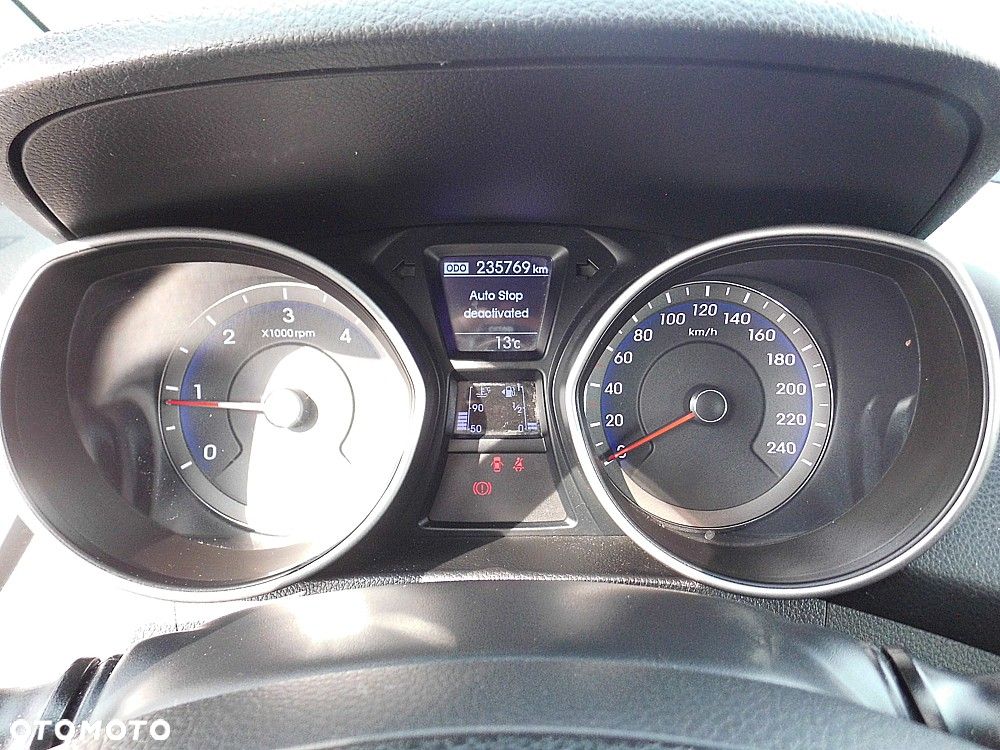 Hyundai i30 1.6 CRDi Fifa World Cup Edition - 20