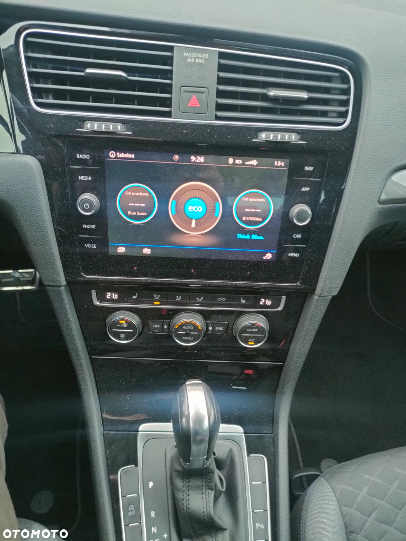 Volkswagen Golf - 16