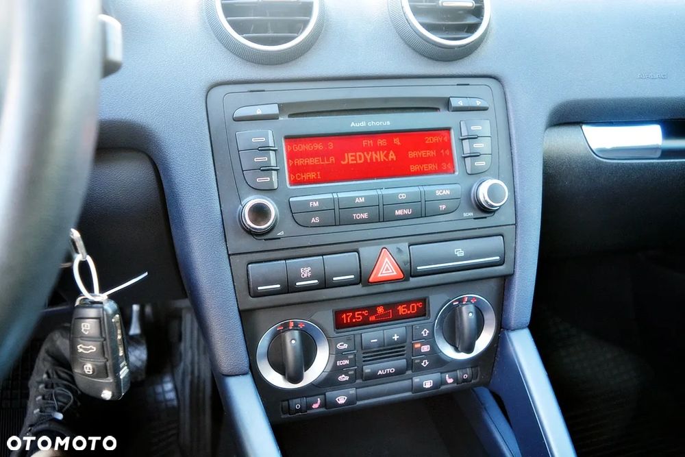 Audi A3 3-drzwiowe 1.6 tiptronic Attraction - 14