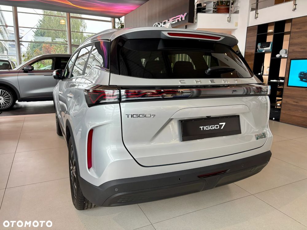 Chery Tiggo 7 1.5 T-GDI Super Hybrid Premium DHT - 7
