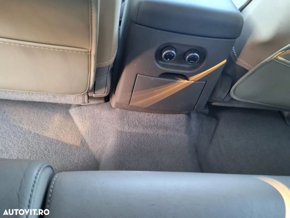 Nissan Pathfinder - 10