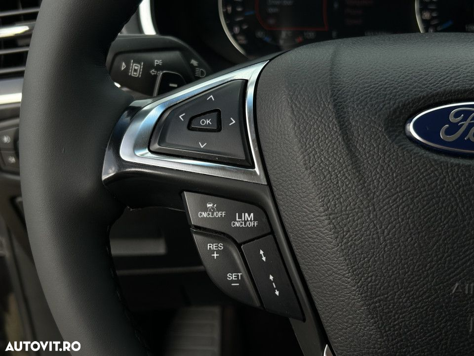 Ford Edge - 38