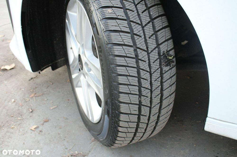Kia Ceed - 35