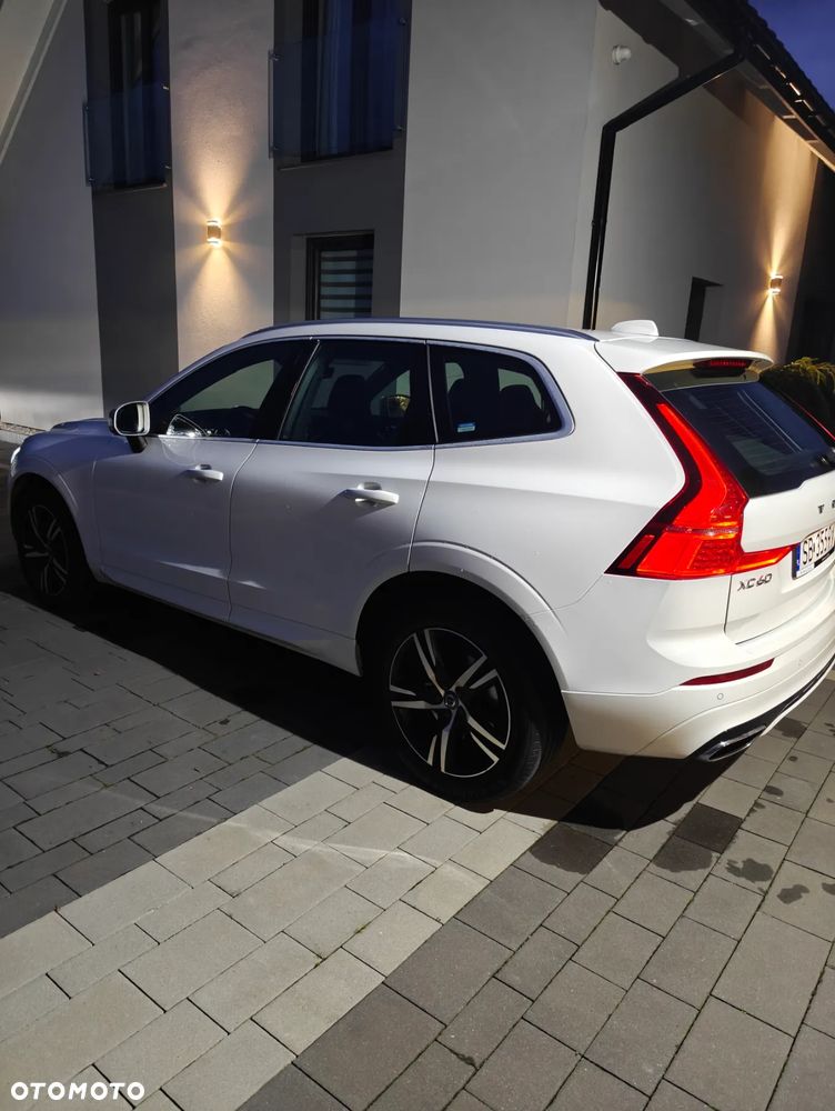 Volvo XC 60 D4 AWD R-Design - 21