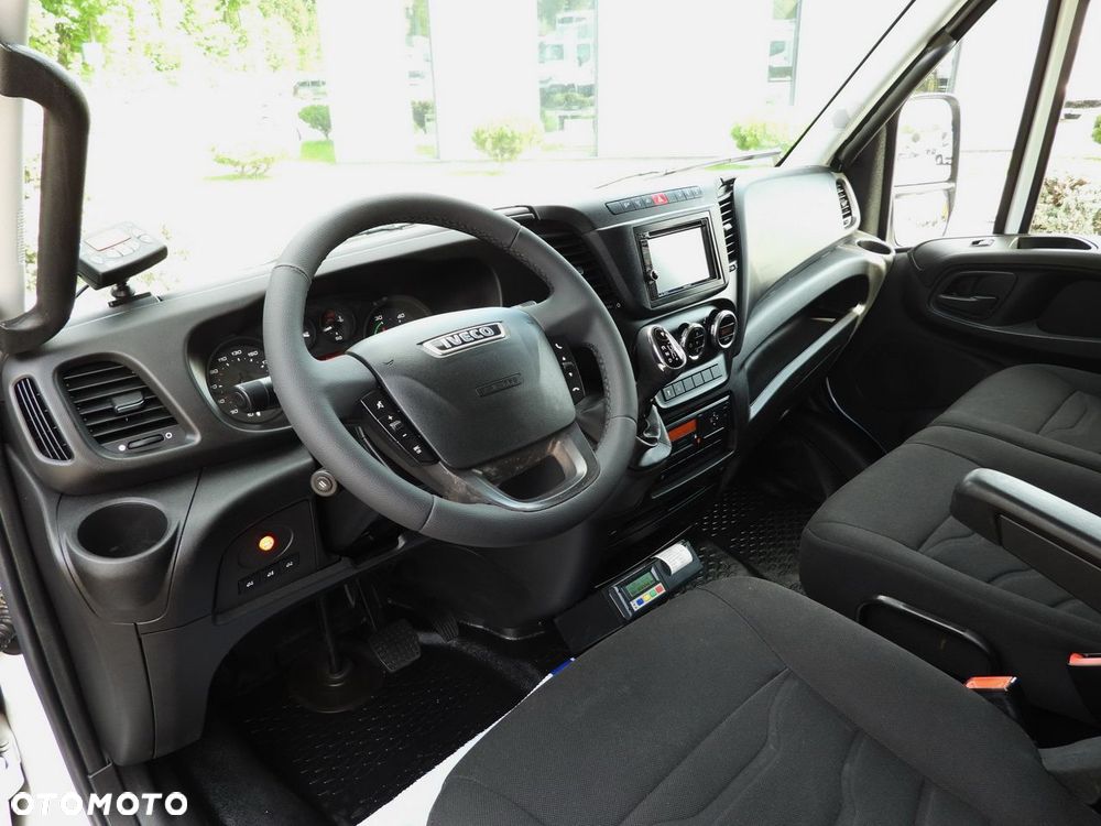 Iveco DAILY 70C17 CHŁODNIA 1*C WINDA 10 PALET ZASILANIE 230V TEMPOMAT KLIMATYZACJA PNEUMATYKA AUTOMAT HI-MATIC BLIŹNIACZE KOŁA  170KM - 3