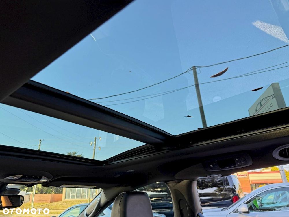 Chrysler Pacifica - 12