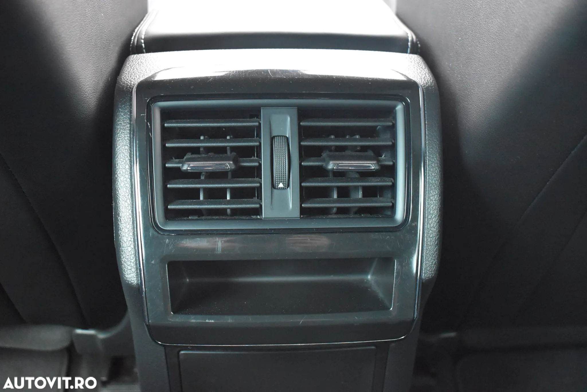Skoda Superb 2.0 TDI 4X4 DSG Sportline - 24