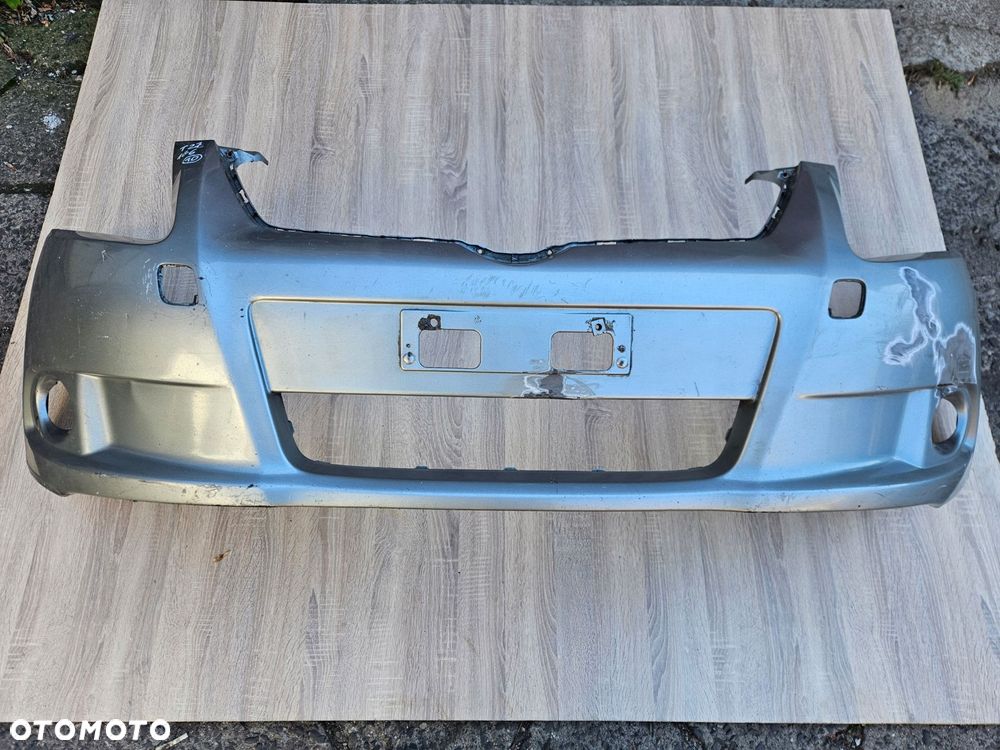 toyota avensis t27 09-12 zderzak przód 1g6 - 1