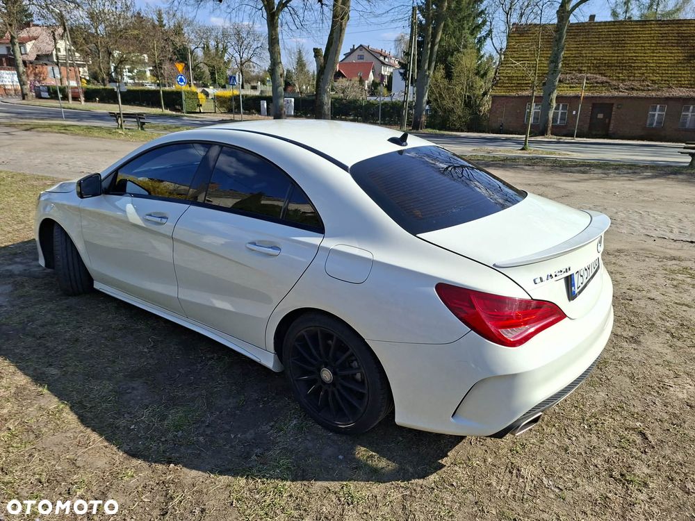 Mercedes-Benz CLA 250 7G-DCT UrbanStyle Edition - 5