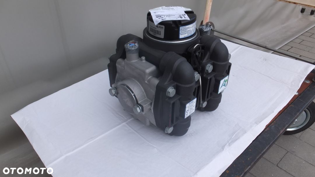 Pompa Altek P200 stary typ opryskiwacz Kverneland RAU - 11