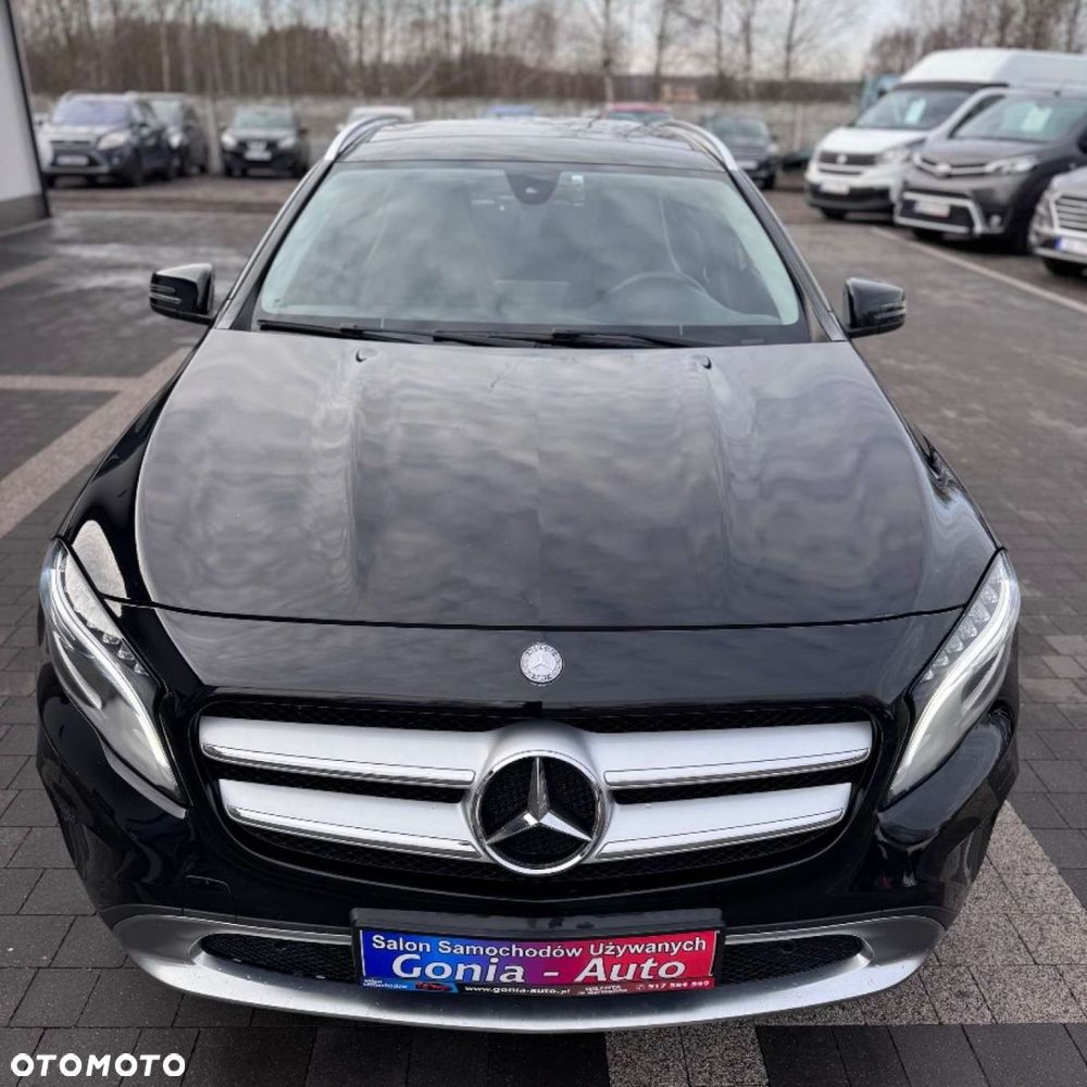 Mercedes-Benz GLA - 5