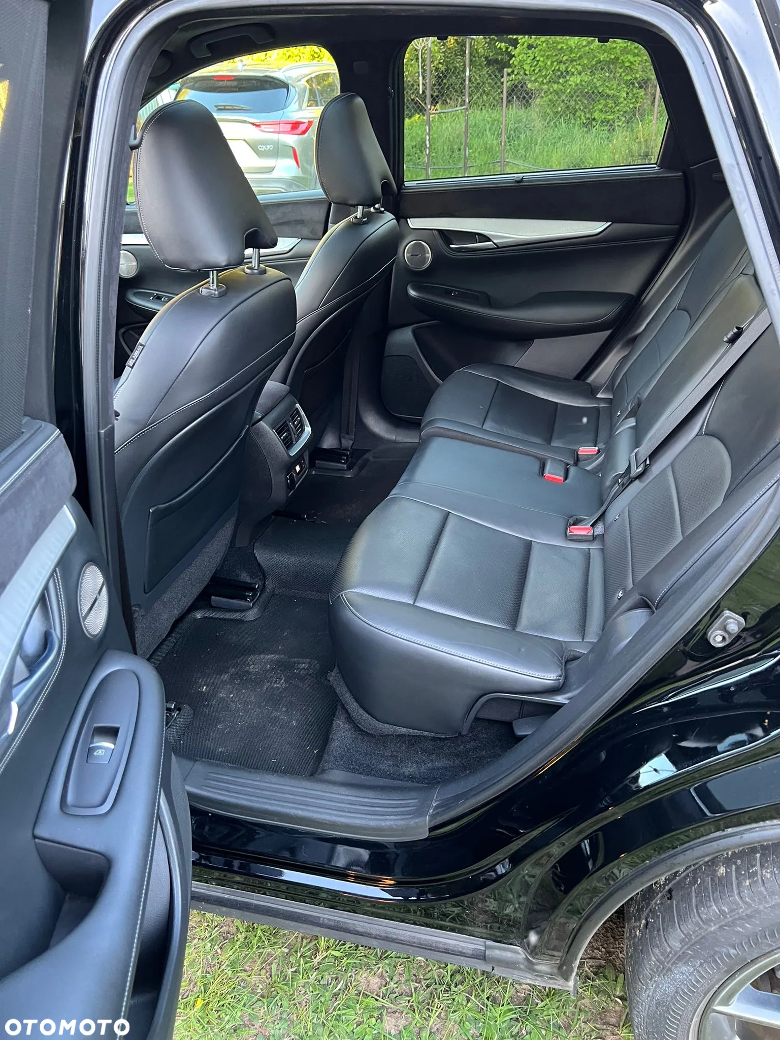Infiniti QX50 - 31