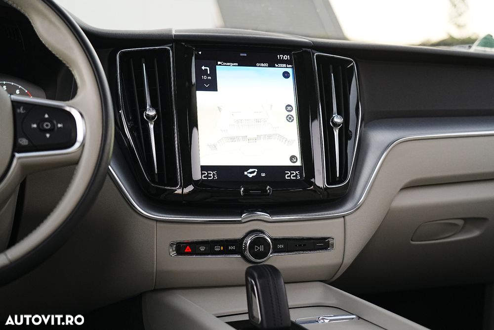 Volvo XC 60 Recharge T8 Twin Engine eAWD Inscription - 26