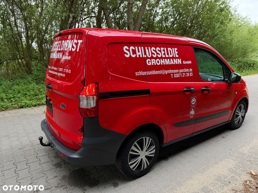 Ford Transit Courier - 8