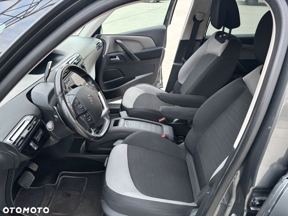 Citroën C4 Grand Picasso 1.6 THP MoreLife S&S EAT6 - 18