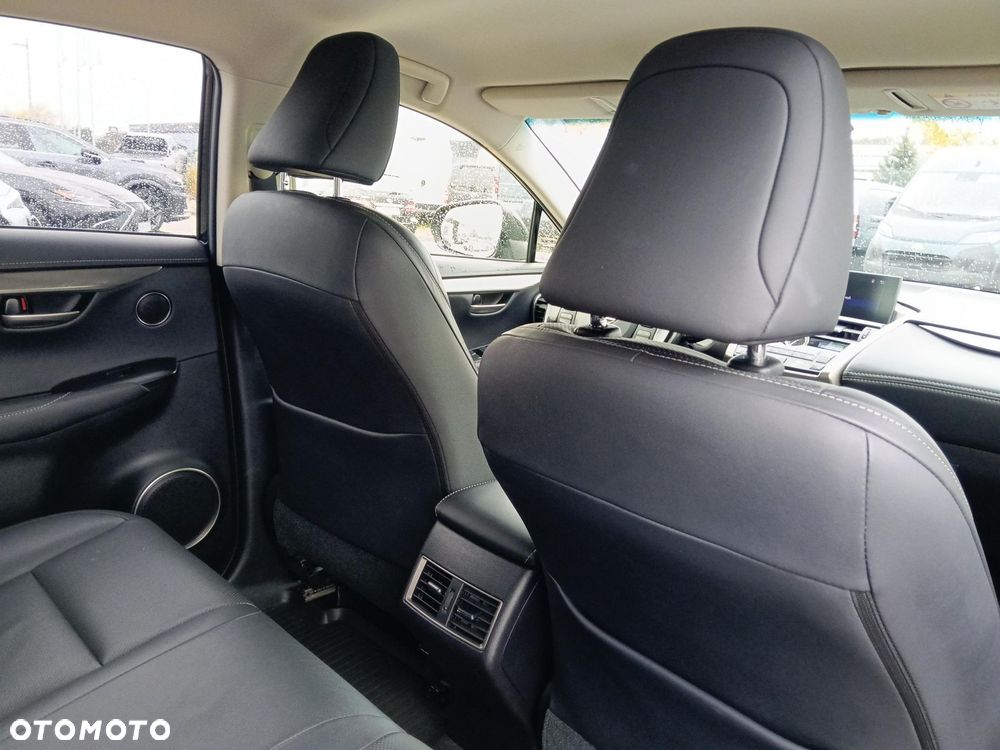 Lexus NX 300h Comfort AWD - 12