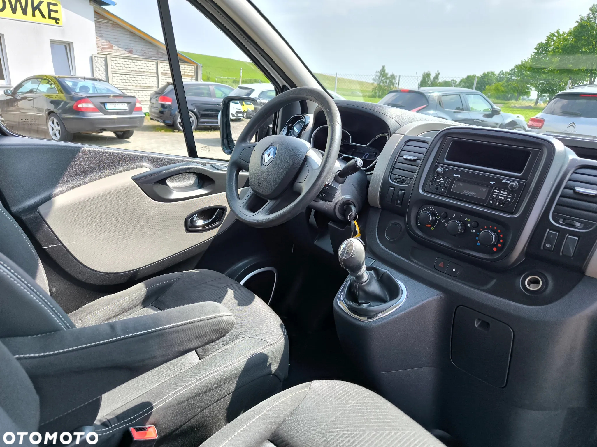 Renault Trafic - 10
