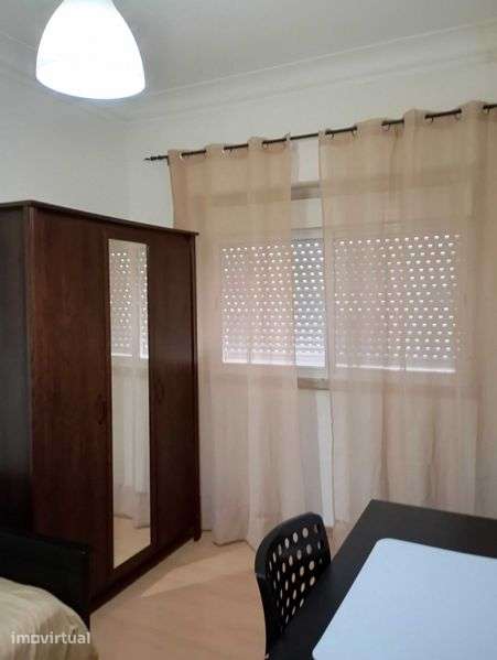 Apartamento t2 com arrecadação Olaias Lisboa - Grande imagem: 5/12
