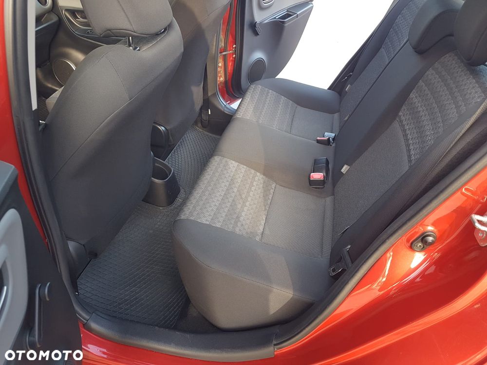 Toyota Yaris 1.0 Active EU6 - 7