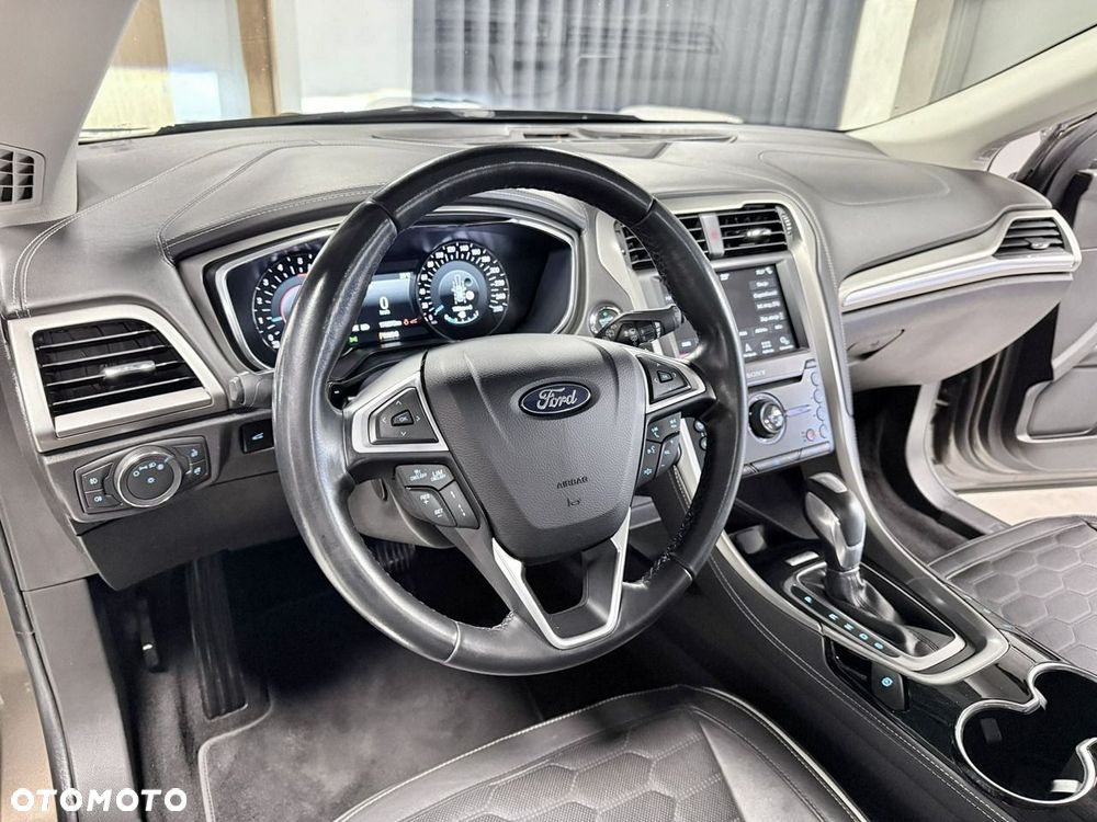 Ford Mondeo 2.0 EcoBlue VIGNALE - 23