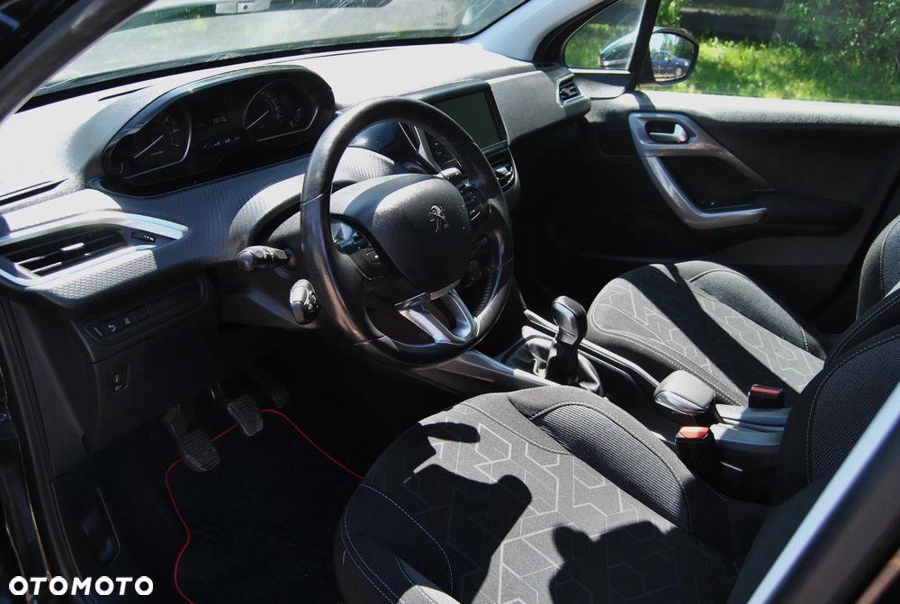 Peugeot 2008 - 5