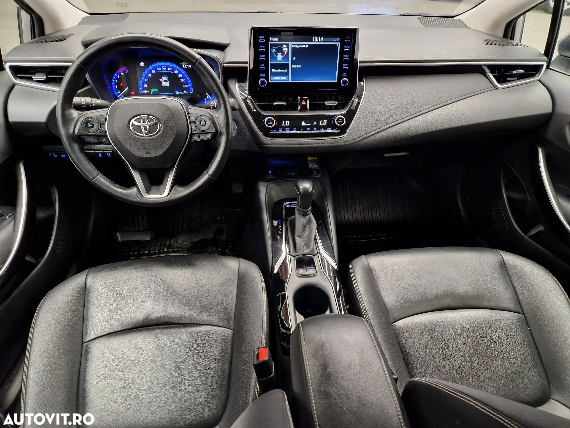 Toyota Corolla 1.8 HSD Exclusive interior Negru - 6