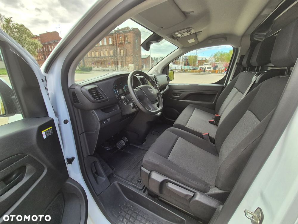 Opel Vivaro / Expert / Scudo / Jumpy / Proace - 19