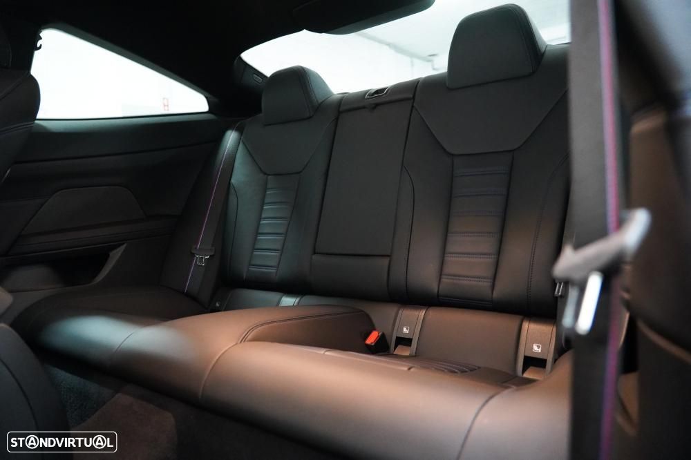 BMW 420 d Pack Desportivo M Auto - 7