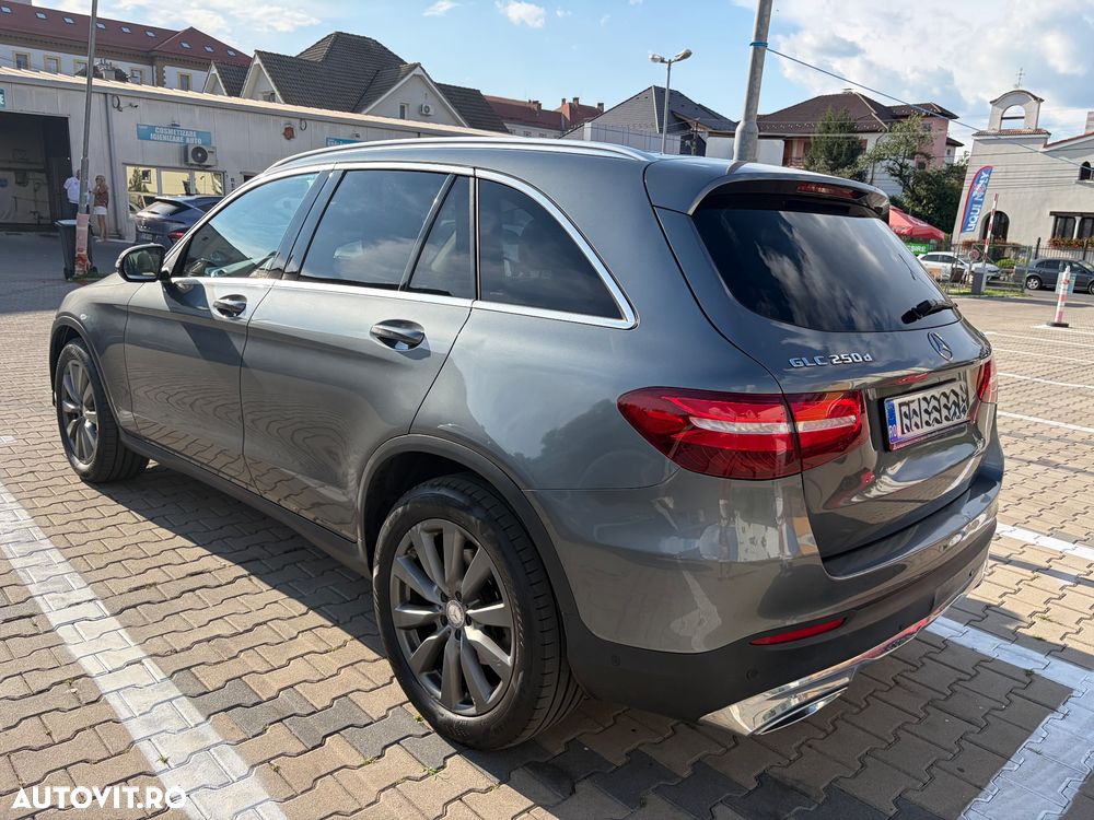 Mercedes-Benz GLC - 8