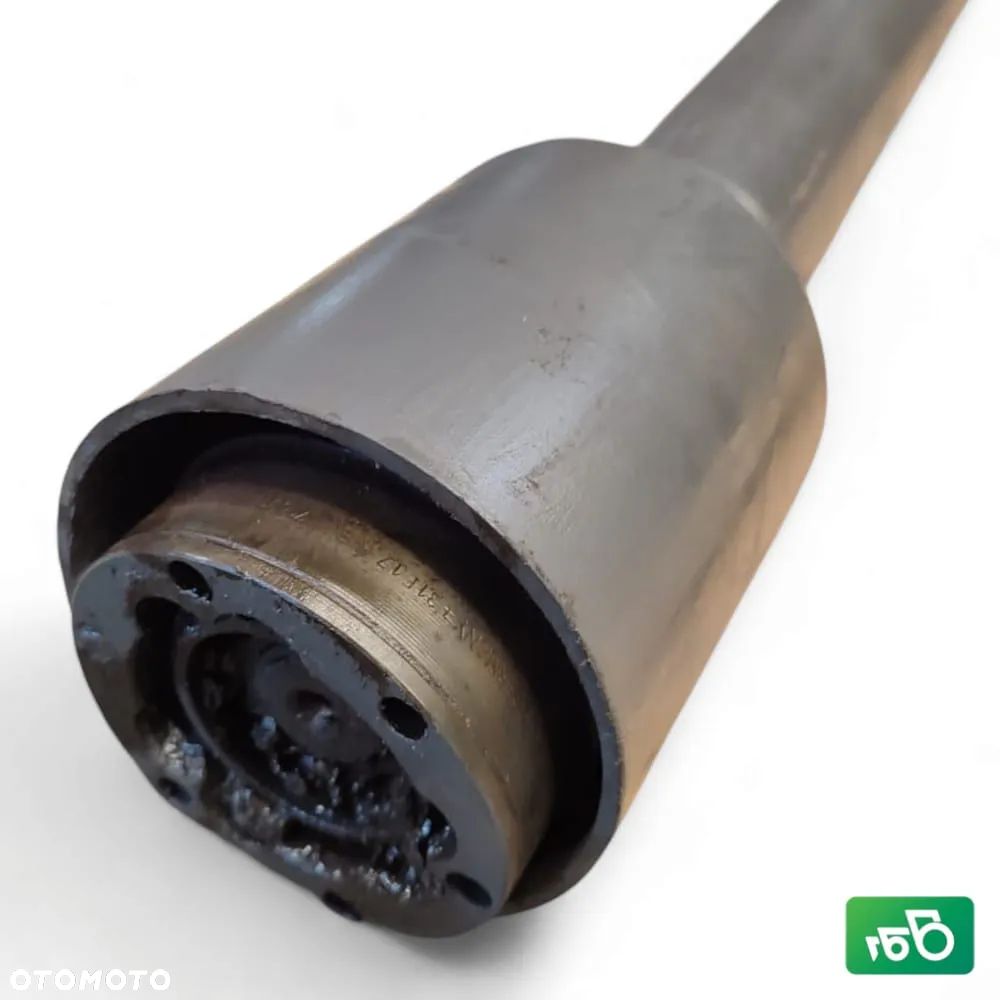 Wał napędowy przedniej osi E716300080010 Fendt 820 Vario - 8