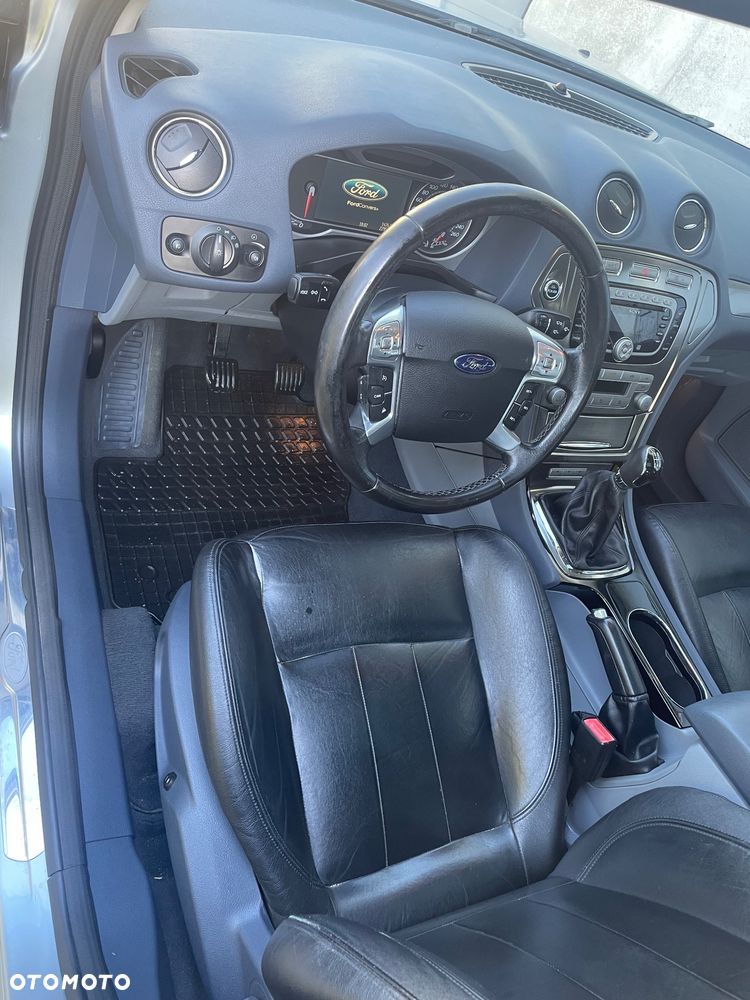 Ford Mondeo - 19