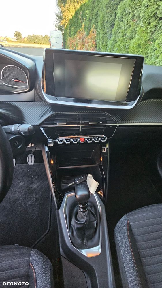 Peugeot 208 PureTech 100 Style - 14