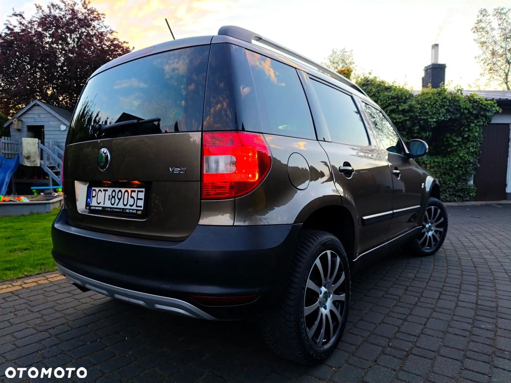 Skoda Yeti 1.2 TSI Experience PLUS EDITION - 24