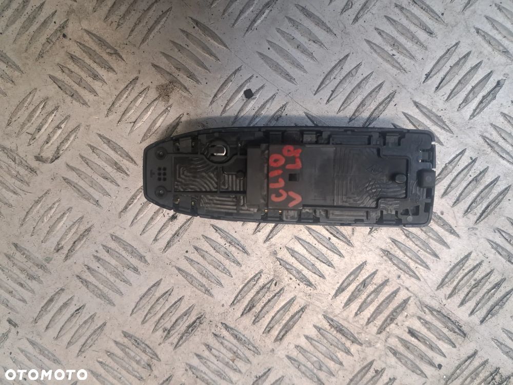 PANEL SZYB PRZEŁĄCZNIK LEWY PRZÓD RENAULT CLIO V - 4