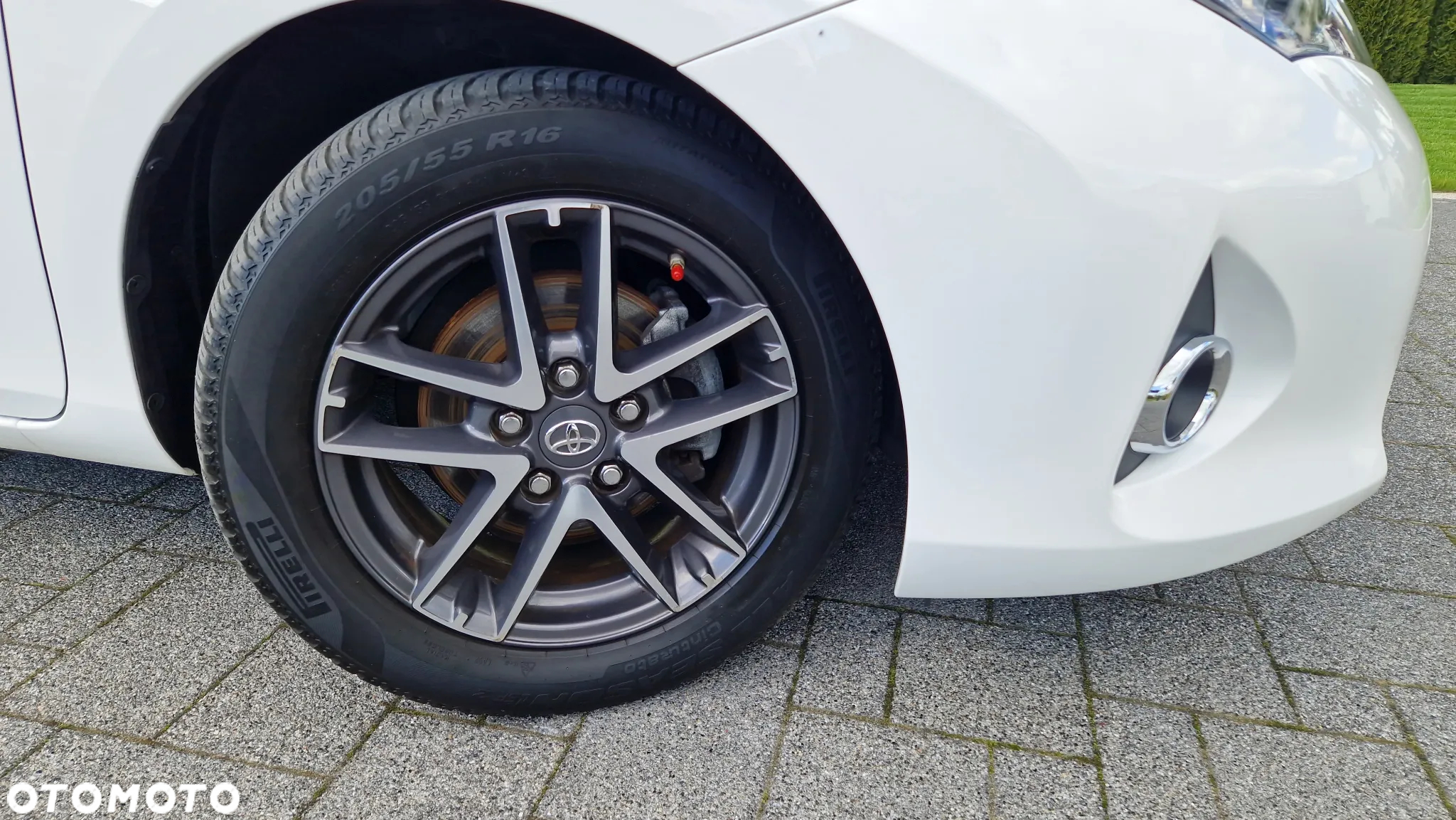 Toyota Auris 1.8 VVT-i Hybrid Automatik Touring Sports Design Edition - 32